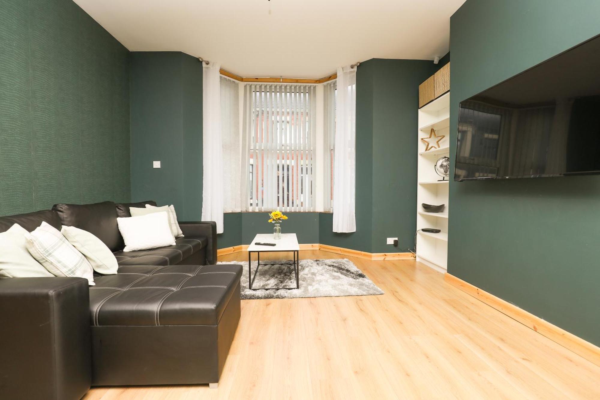 Anfield Luxe Retreat - Stylish Stay With Parking - Steps From Stadium - Short Drive To City Centre Liverpool Exteriör bild