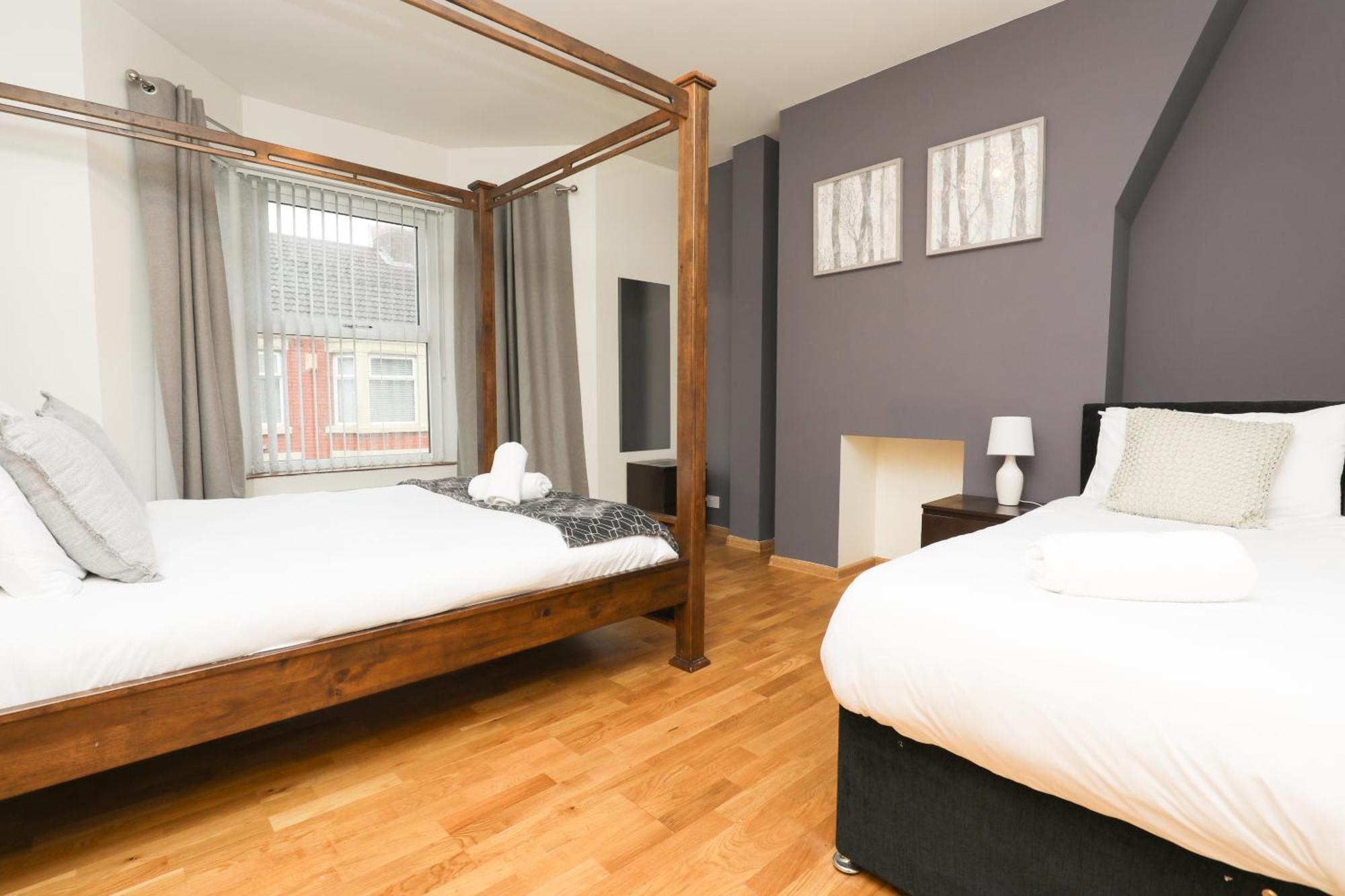 Anfield Luxe Retreat - Stylish Stay With Parking - Steps From Stadium - Short Drive To City Centre Liverpool Exteriör bild